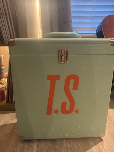 Taylor swift life - of, a