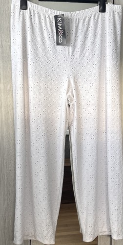 Kim floral eyelet - co,