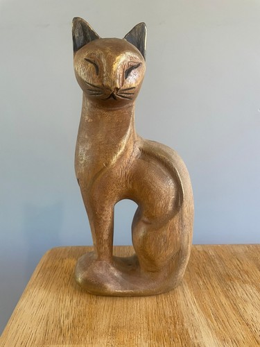 Sweet hand carved wooden cat - hand,