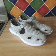 Pavers ladies grey memory foam shoes , new unworn size 7(40)