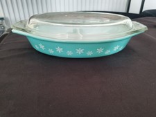 Vintage Turquoise Pyrex Oval