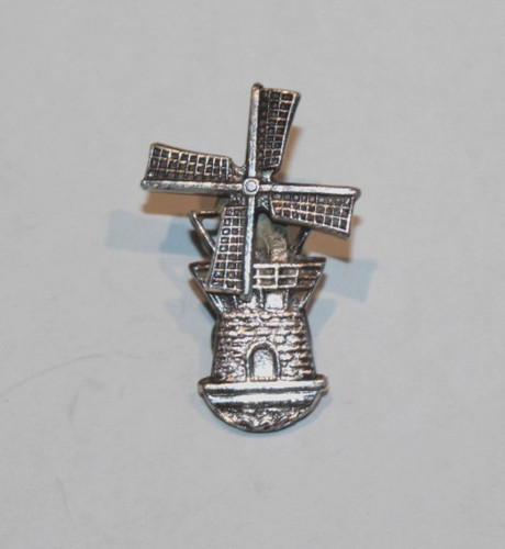 Solvang handcrafted metal