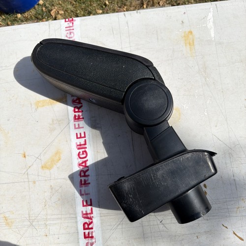 Centre console armrest box - centre,