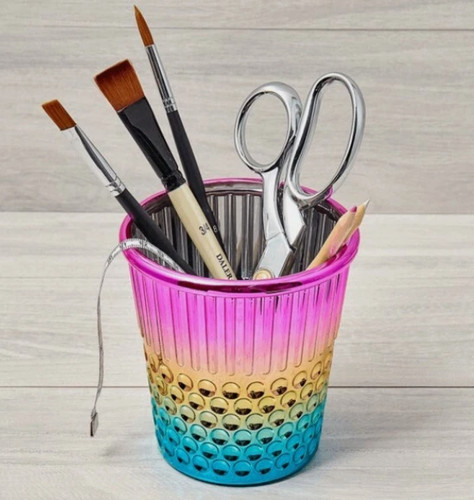 Giant thimble desk tidy - giant,