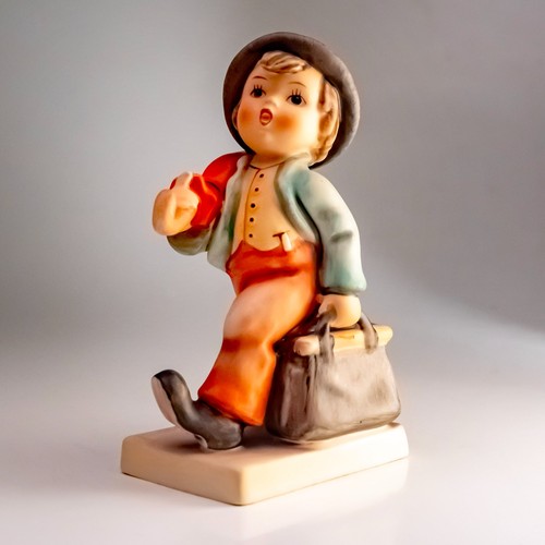 Goebel hummel merry wanderer - goebel,