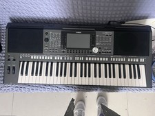 Electronic Keyboard :  Yamaha PSR-S770 (Perfect Condition)  61 Keys