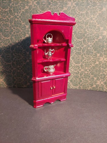 Dolls house 12th - house, scale