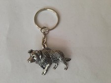 D22 Border Collie Fine English Pewter Emblem on a split keyring