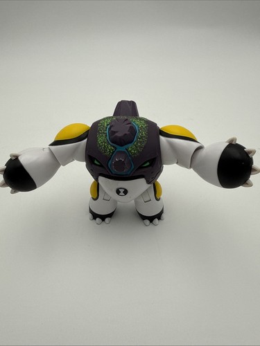 Ben alien playmate toy - 10,