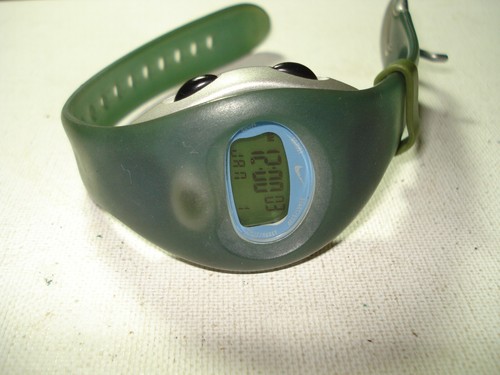 Rare vintage nike - swoosh, green