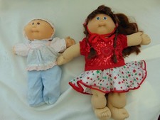 2 Vintage 1980s Cabbage Patch Kids Dolls Xavier Roberts Newborn / Long Hair Girl