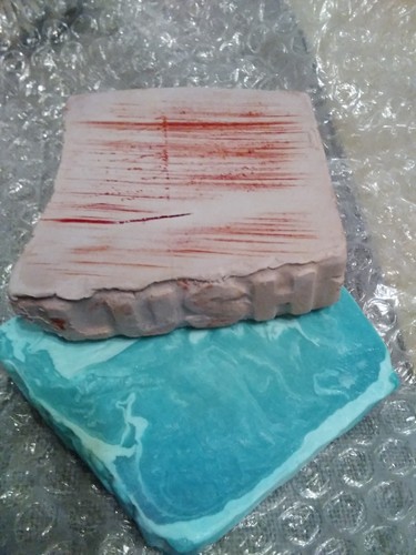 Lush soaps - 2x,