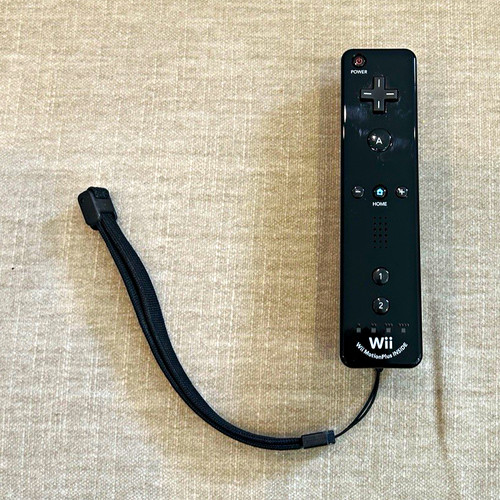 Nintendo wii remote - wii, plus