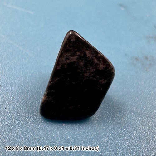 Sugilite grade chips - a,