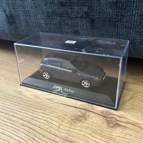 Minichamps opel astra 2004 - opel,