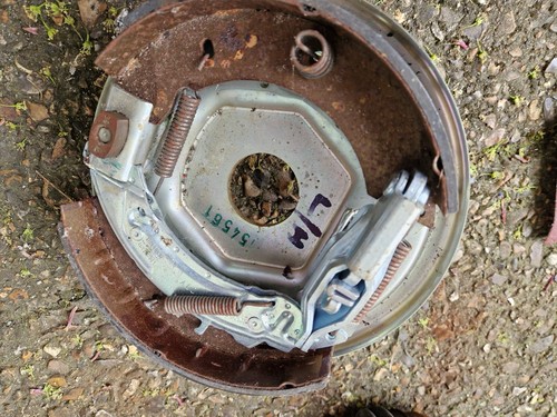 Trailer brake backplate - trailer,