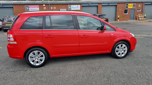 Vauxhall zafira design red - zafira,