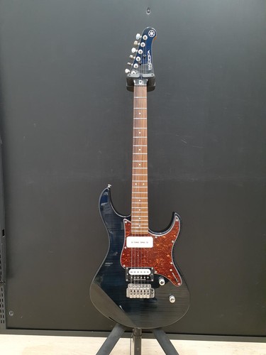 Yamaha electric guitar - yamaha,
