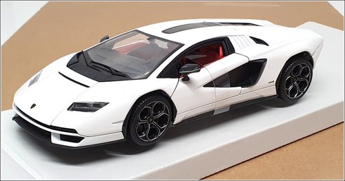 Burago scale 21102 - 1/24, 18-21102
