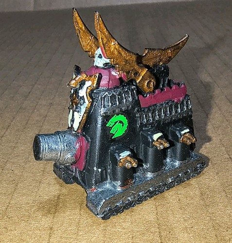 Leviathan squat titan - ,