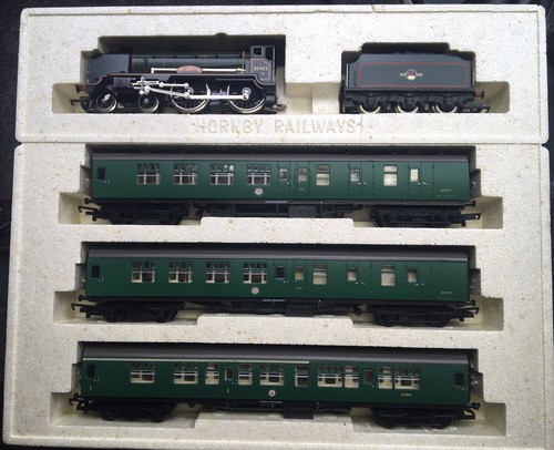 Hornby r2082 schools - hornby, class