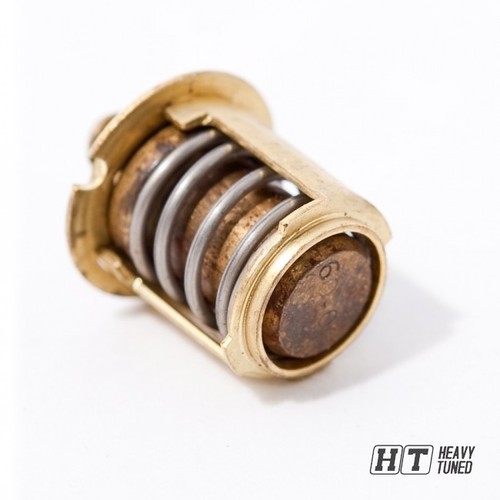 Temperature sensor for