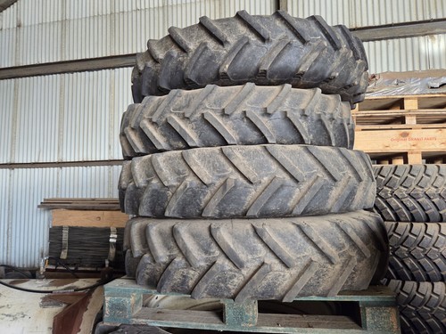 Self propeled sprayer tyres - propeled,