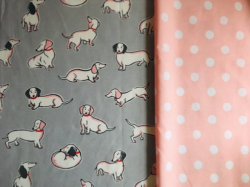 45cm square sausage dogs - 45cm,