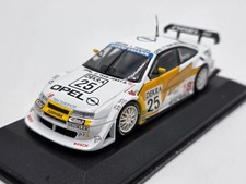 1/43 1996 Opel Calibra -
