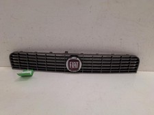 2009 FIAT GRANDE PUNTO Mk3 3 Door Hatchback Front Centre Grille Grill