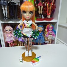 Rainbow High sparkle legs poppy head green eyes, cheerleading fashion pack  