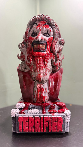 Santa art the - clown,