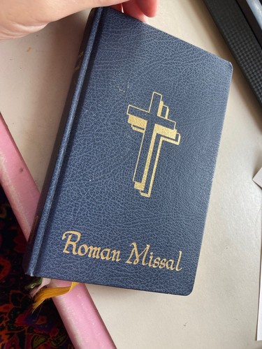 Roman missal for sundays - roman,