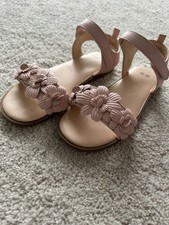 H&M Girl’s Sandals, Size 31