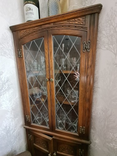Wood bros old charm - 'old, corner