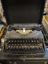 Vintage Oliver Portable