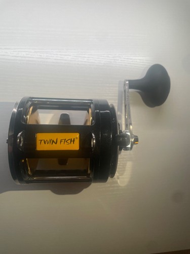 Deep sea baitcaster fishing - ,