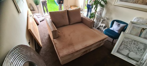 Cinema love cuddle - , chair
