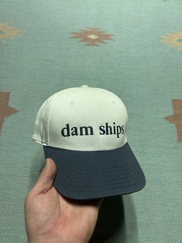 Vintage strapback hat cap dam