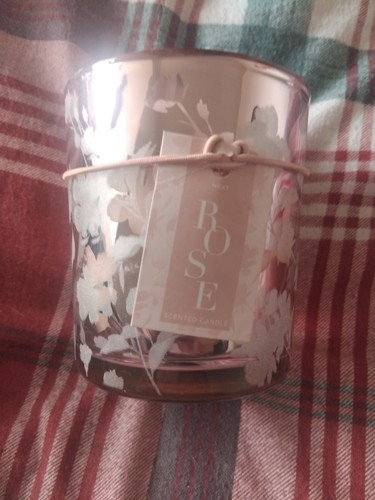 Next rose scented candle - rose,