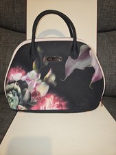 Ted Baker Vanity/Make Up /Wash