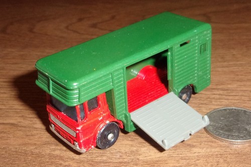 Lesney matchbox horse - horse, box