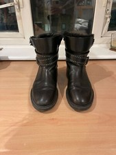 Zara womens black leather ankle biker boots with faux fur lining - size 39