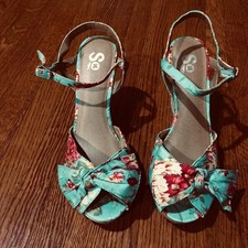 New So Fun Floral turquoise