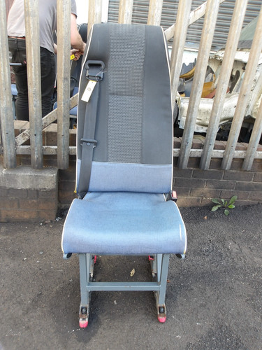 Rear single minibus seat quick - single,