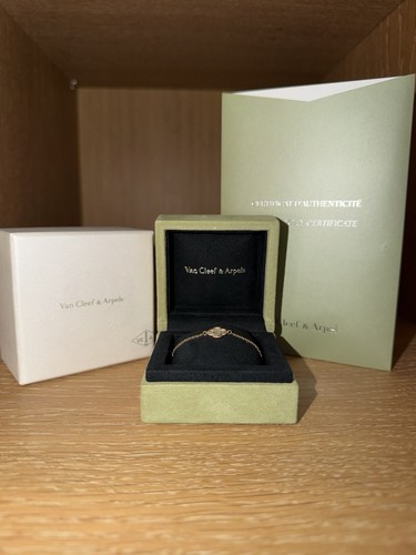 Authentic van cleef arpels - &,
