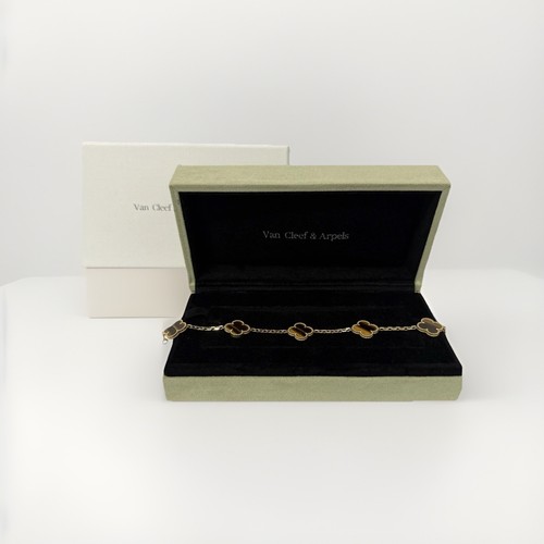 Van cleef arpels alhambra - van, &