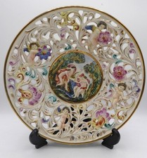 R Capodimonte Wall Plate Italian 3358 Italian