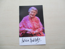 Patricia Routledge (Hetty Wainthropp, Keeping Up Appearances) Signed RARE
