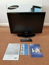 Samsung LCD Full HD 1080p TV 22" with in-built DVD player Series 4 470 